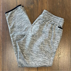 Men’s under Armour loose fit cold gear sweatpants SZ LG